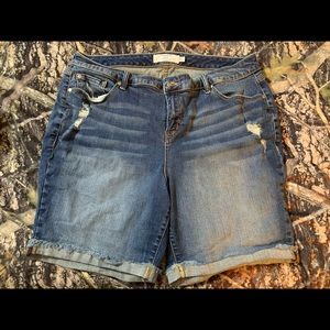 Torrid Bermuda short 20